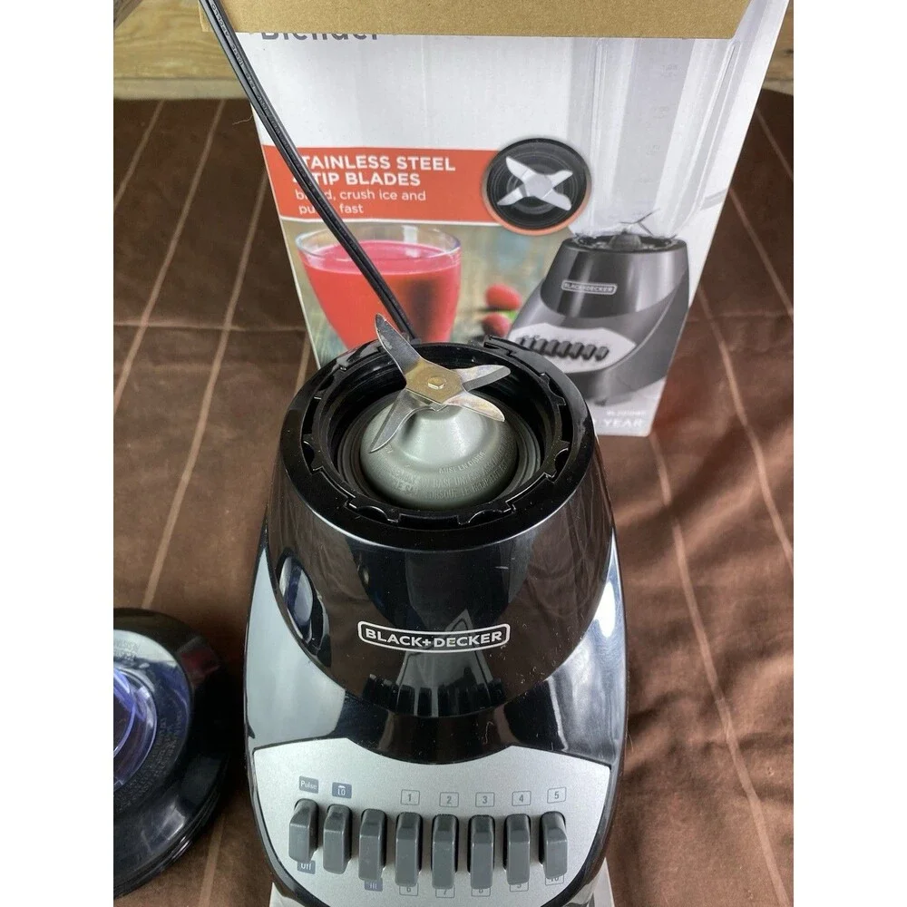 BLACK+DECKER Crush Master 10-Speed Blender Base Lid & Blade Only No Pitcher